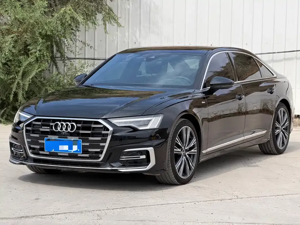 Audi A6L — фото 1