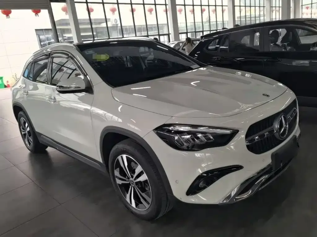 Mercedes-Benz GLA — фото 10