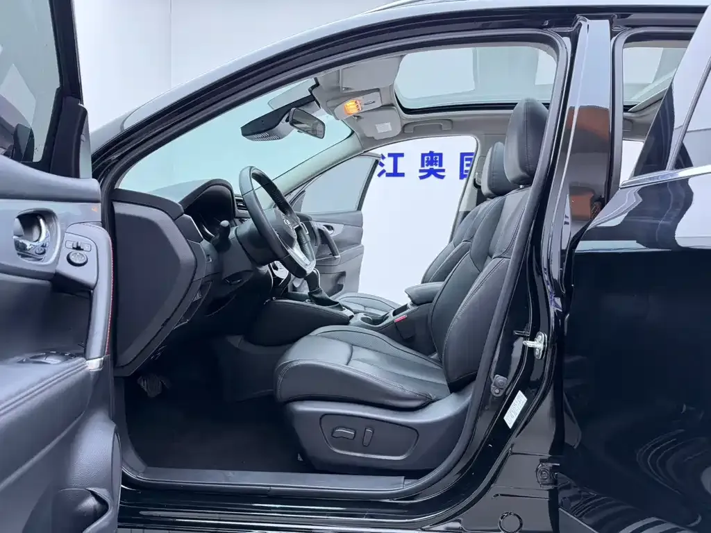 Nissan Qashqai — фото 4