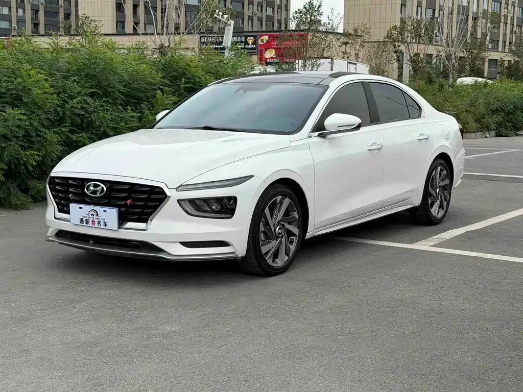 Hyundai Mistra — фото 1