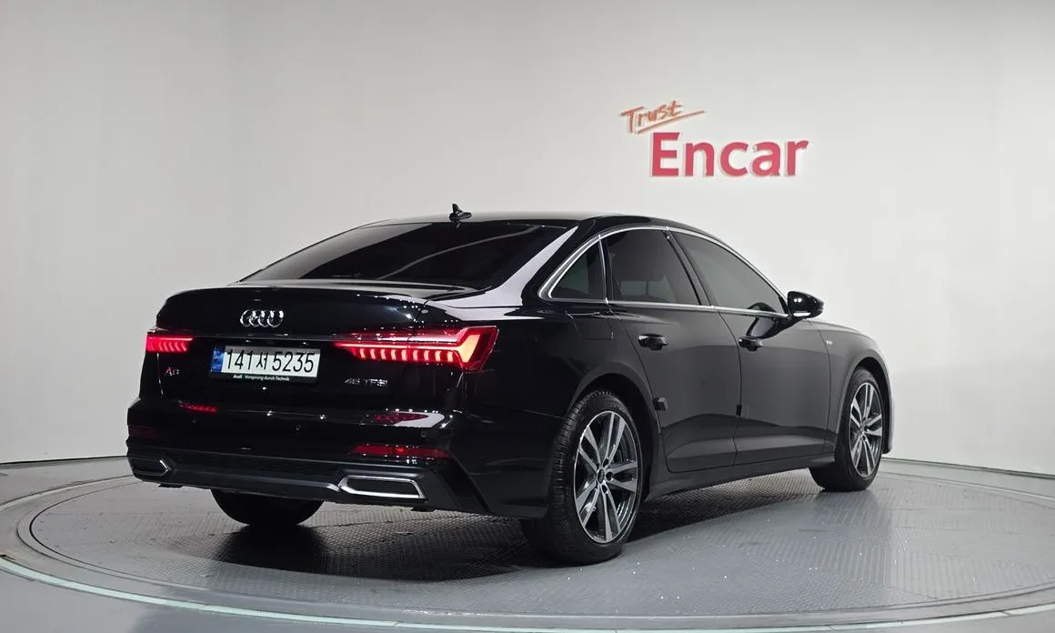 Audi A6 — фото 10