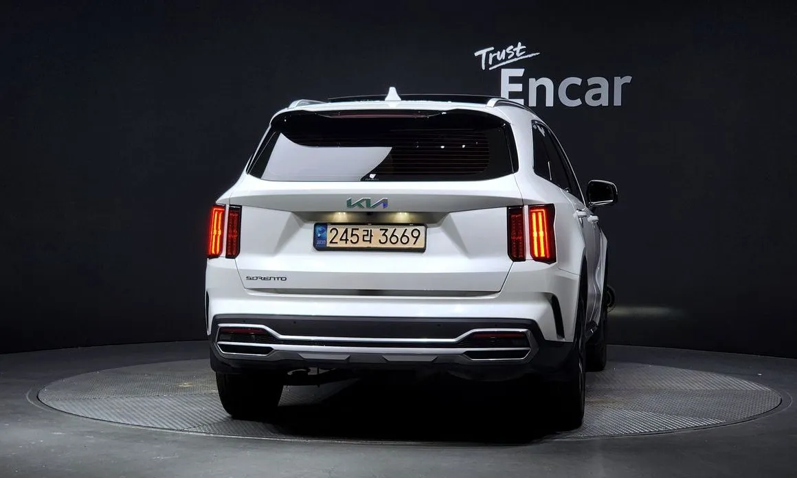 Kia Sorento — фото 4