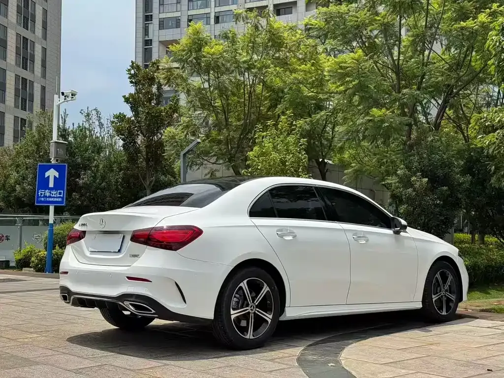 Mercedes-Benz A-Class — фото 9
