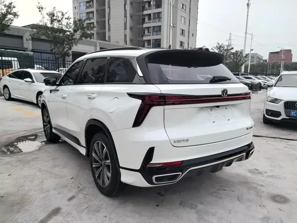 Changan CS75 PLUS — фото 2
