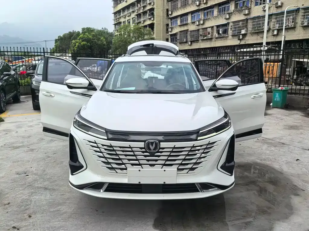 Changan CS75 PLUS — фото 9