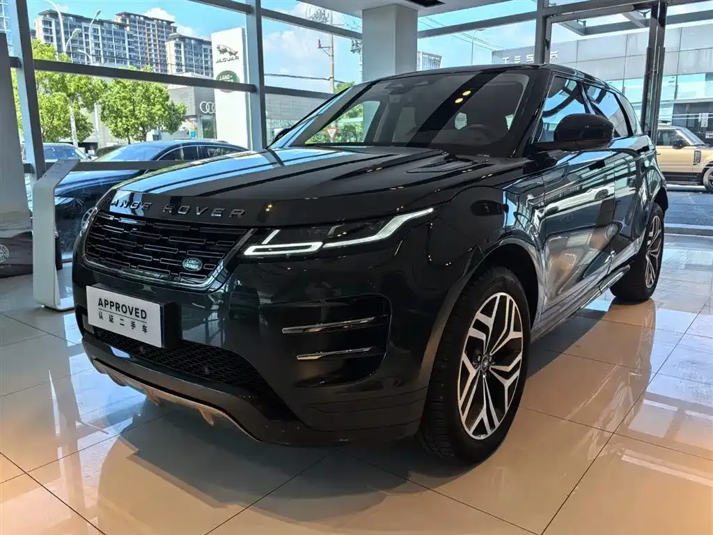 Land Rover Evoque — фото 1