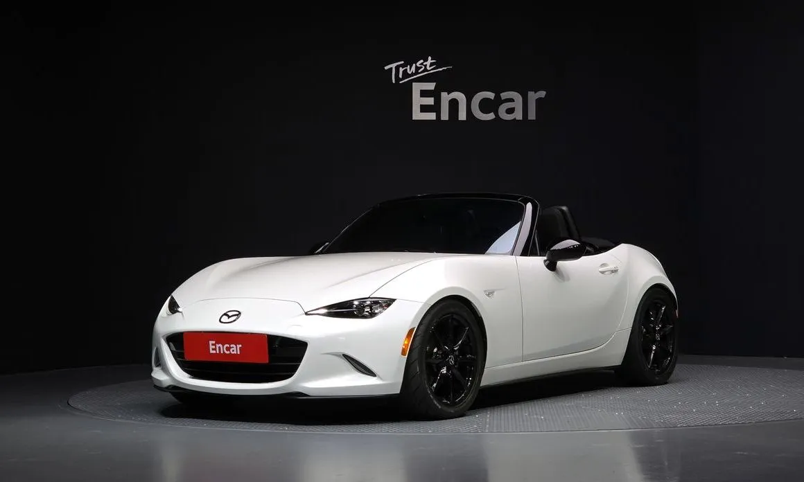 Mazda MX-5 Miata — фото 1