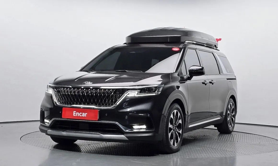 Kia Carnival — фото 1