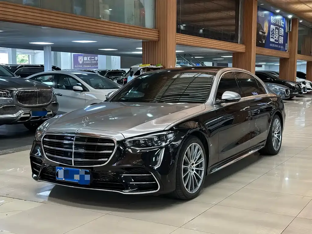 Mercedes-Benz S-Class — фото 1