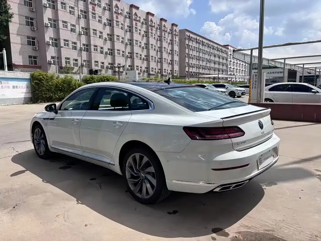 Volkswagen CC — фото 9