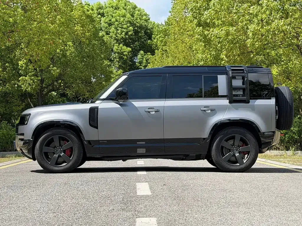 Land Rover Defender — фото 8
