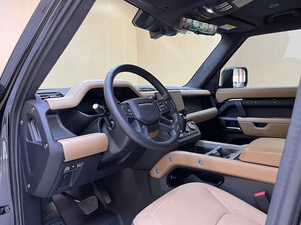 Land Rover Defender — фото 2