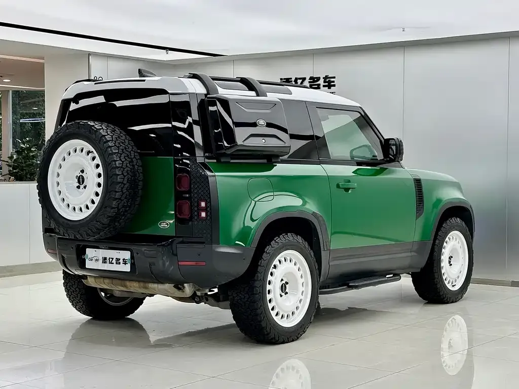 Land Rover Defender — фото 9