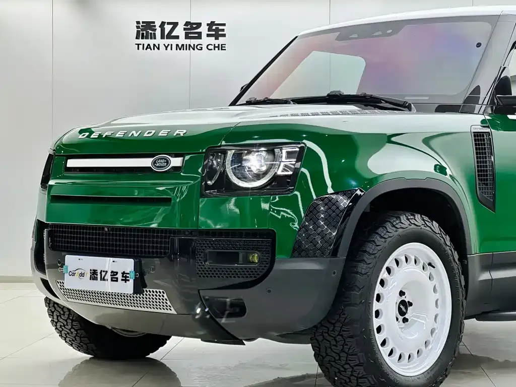 Land Rover Defender — фото 8