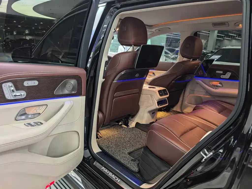 Mercedes-Benz GLS — фото 5