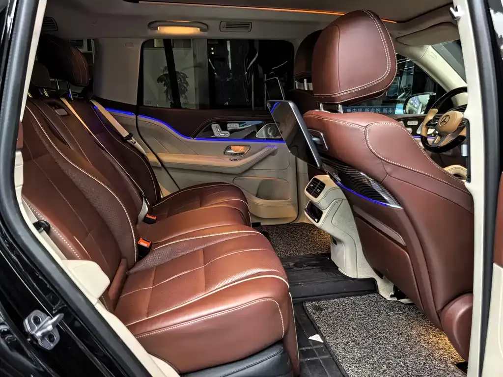 Mercedes-Benz GLS — фото 10