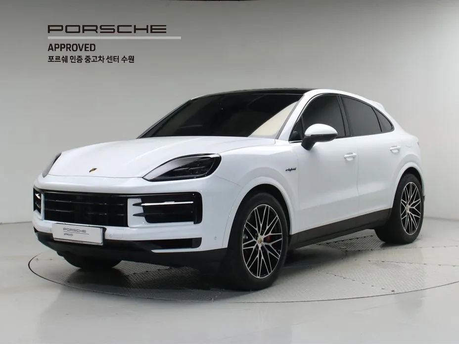 Porsche Cayenne — фото 1