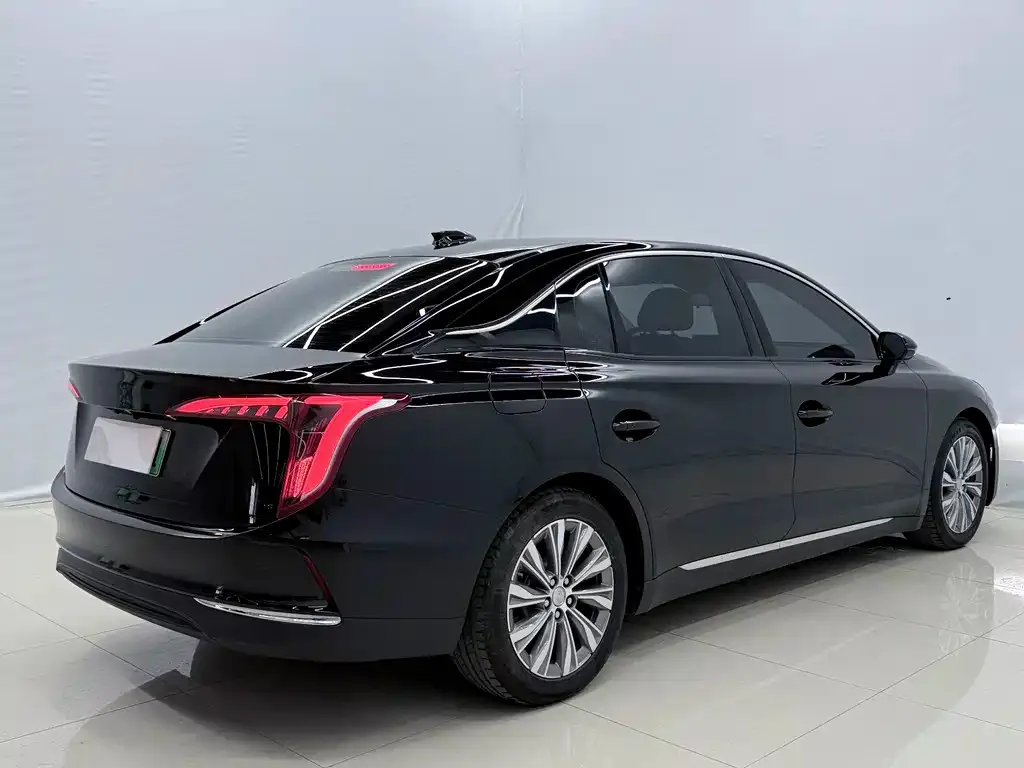 Hongqi E-QM5 — фото 3
