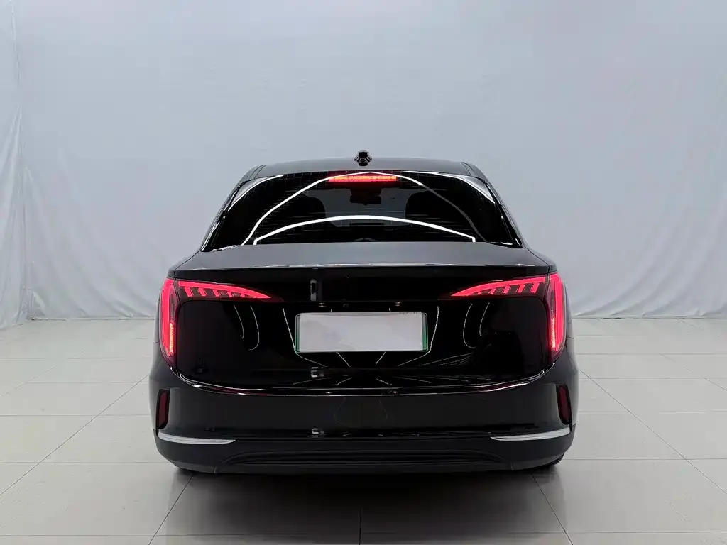 Hongqi E-QM5 — фото 10