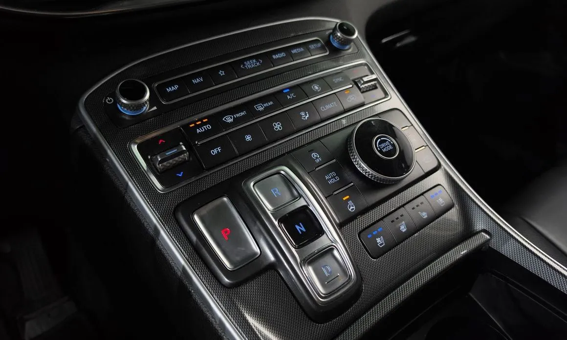Hyundai Santafe — фото 6