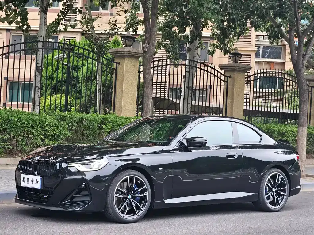 BMW M240i — фото 1