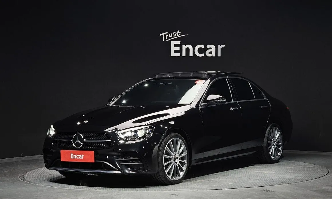 Mercedes-Benz E-Class — фото 1