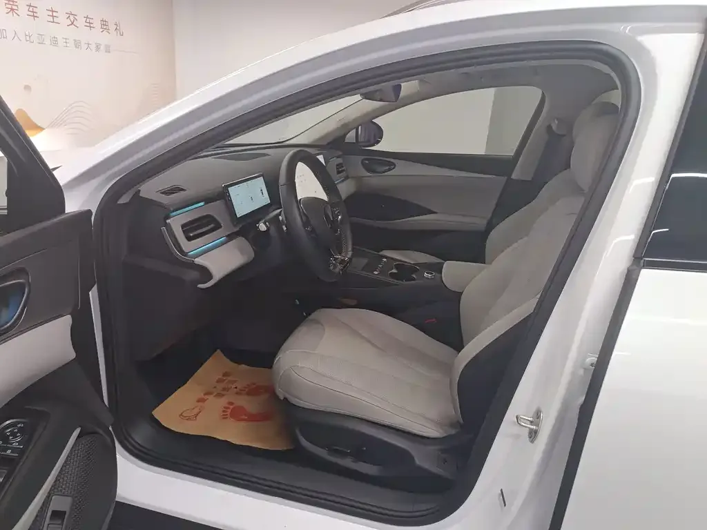 BYD Seal 06 DM-i Touring — фото 7