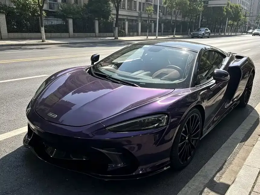 McLaren GT — фото 1