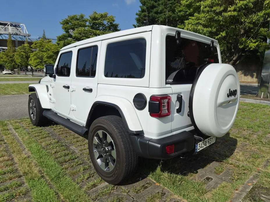 Jeep Wrangler — фото 5