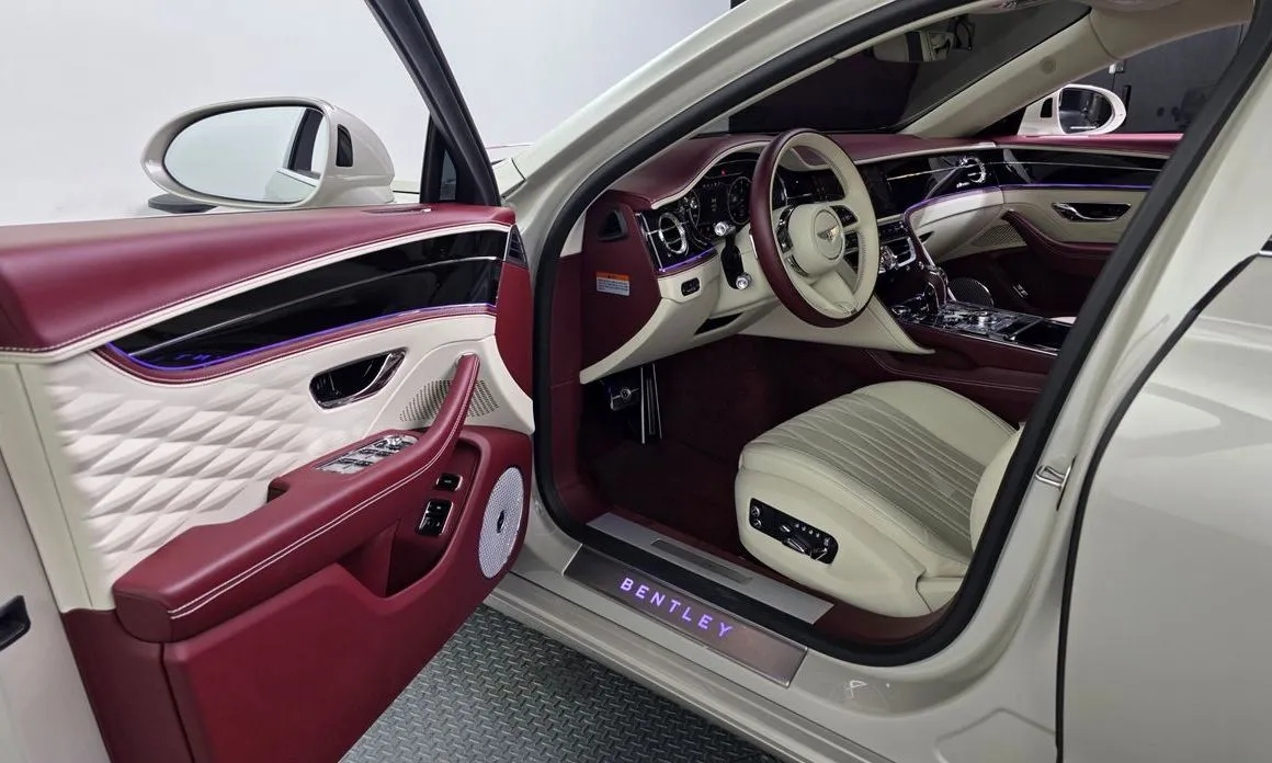 Bentley Flying Spur — фото 2