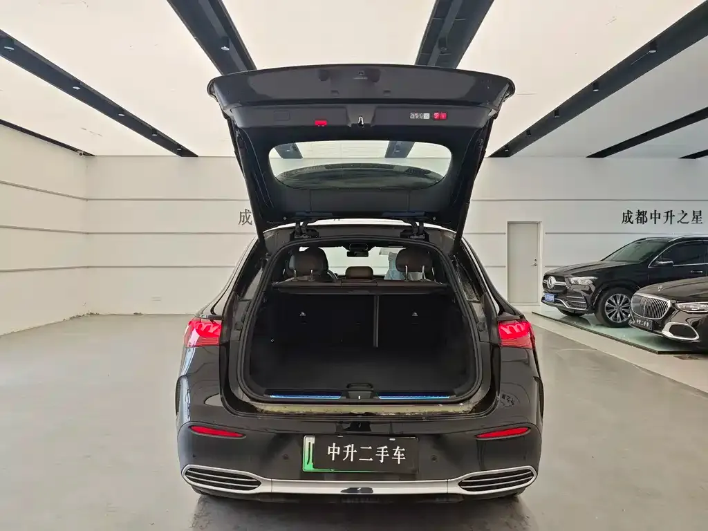 Mercedes-Benz EQE SUV — фото 3