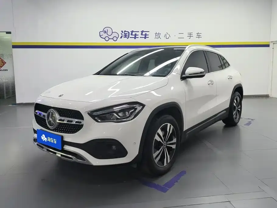 Mercedes-Benz GLA — фото 1