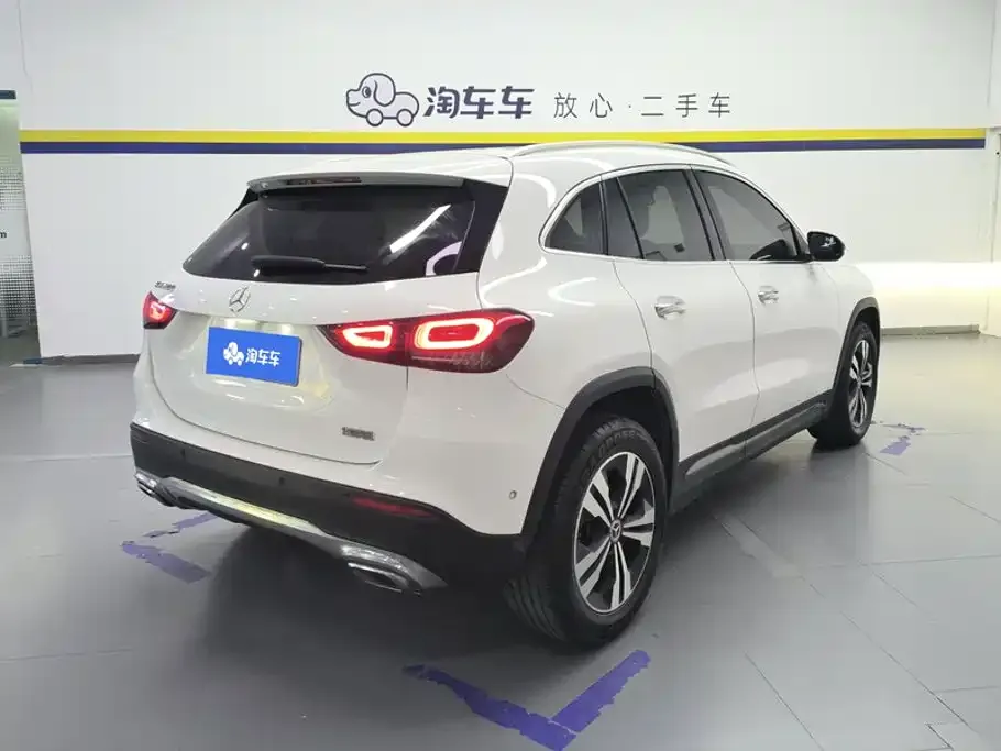Mercedes-Benz GLA — фото 6