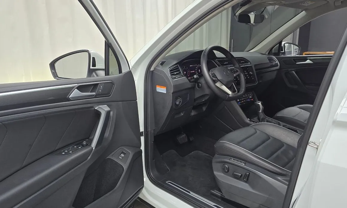 Volkswagen Tiguan — фото 4