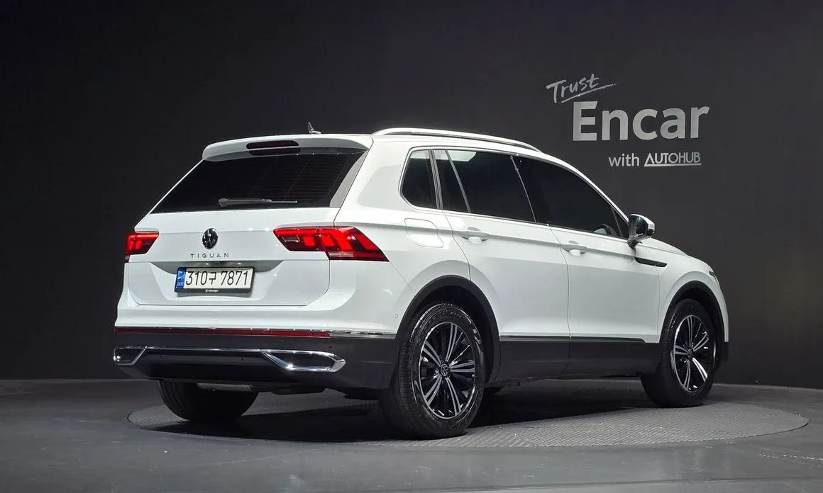 Volkswagen Tiguan — фото 9