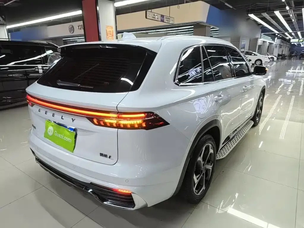 Geely Xingyue L — фото 8