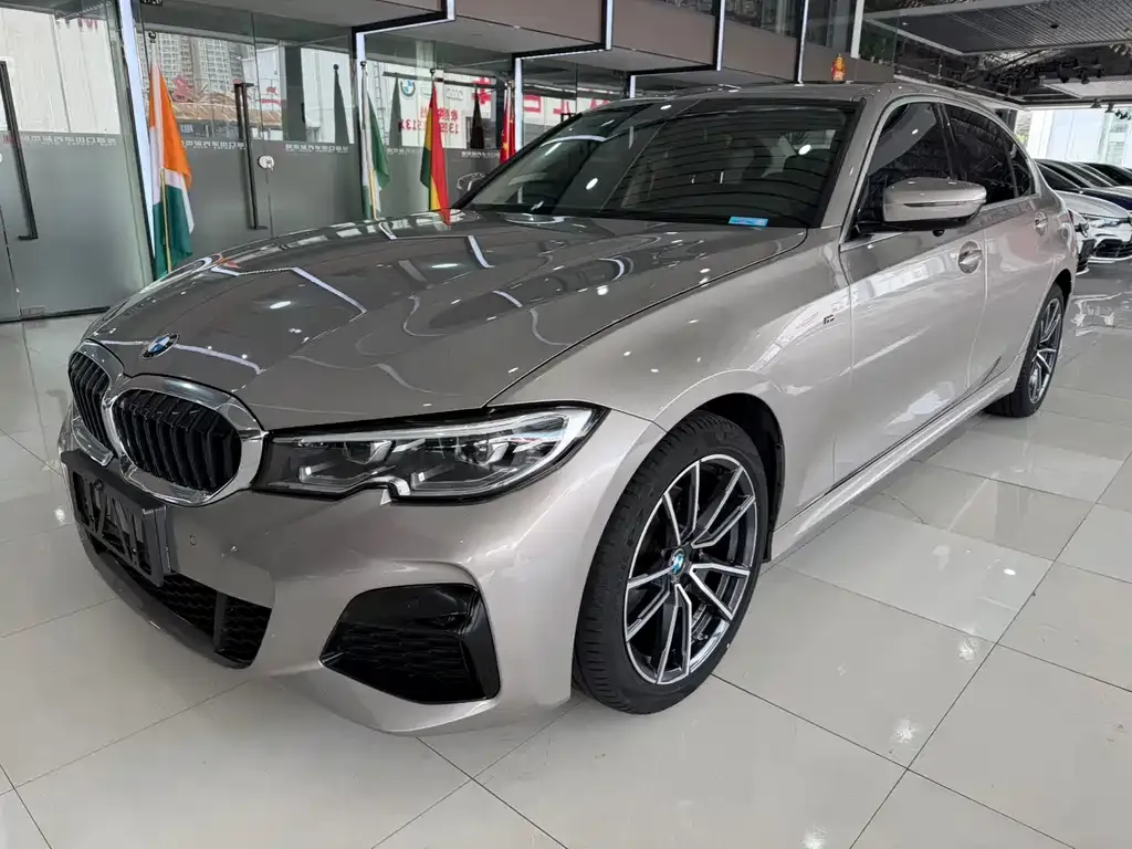 BMW 3 Series — фото 1