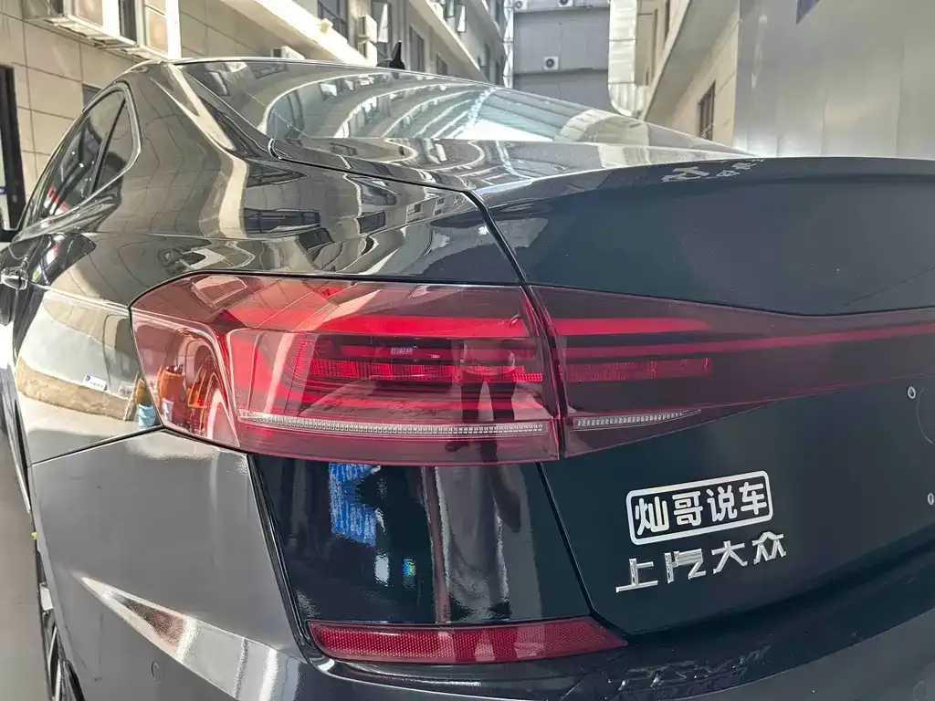 Volkswagen Passat — фото 3
