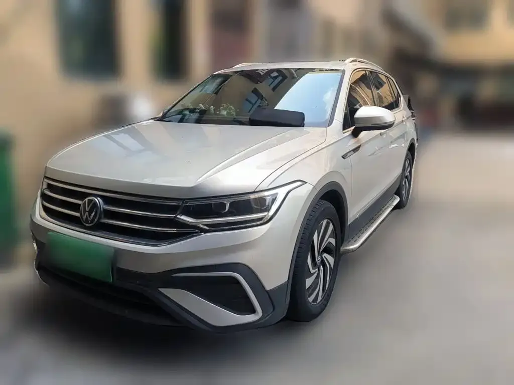 Volkswagen Tiguan L — фото 5