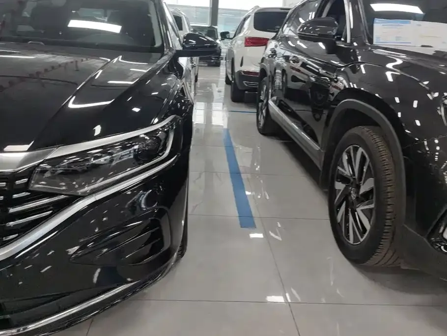 Volkswagen Passat — фото 10