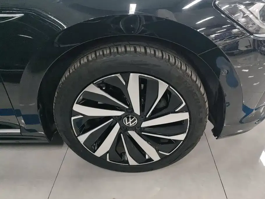 Volkswagen Passat — фото 4