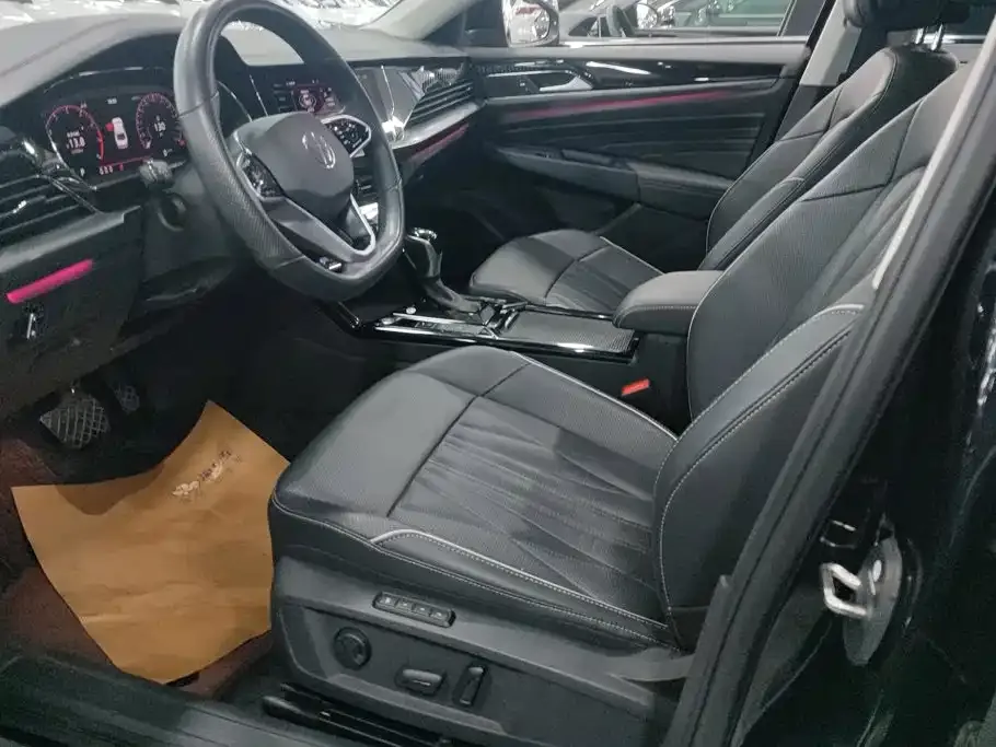 Volkswagen Passat — фото 9