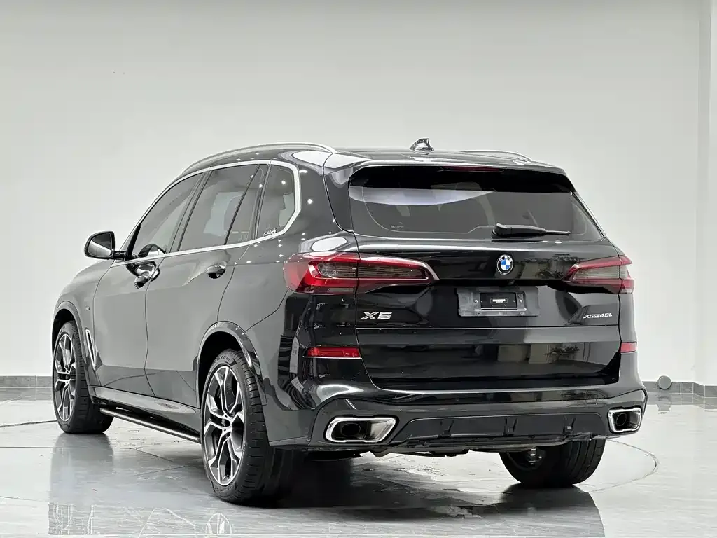 BMW X5 — фото 7