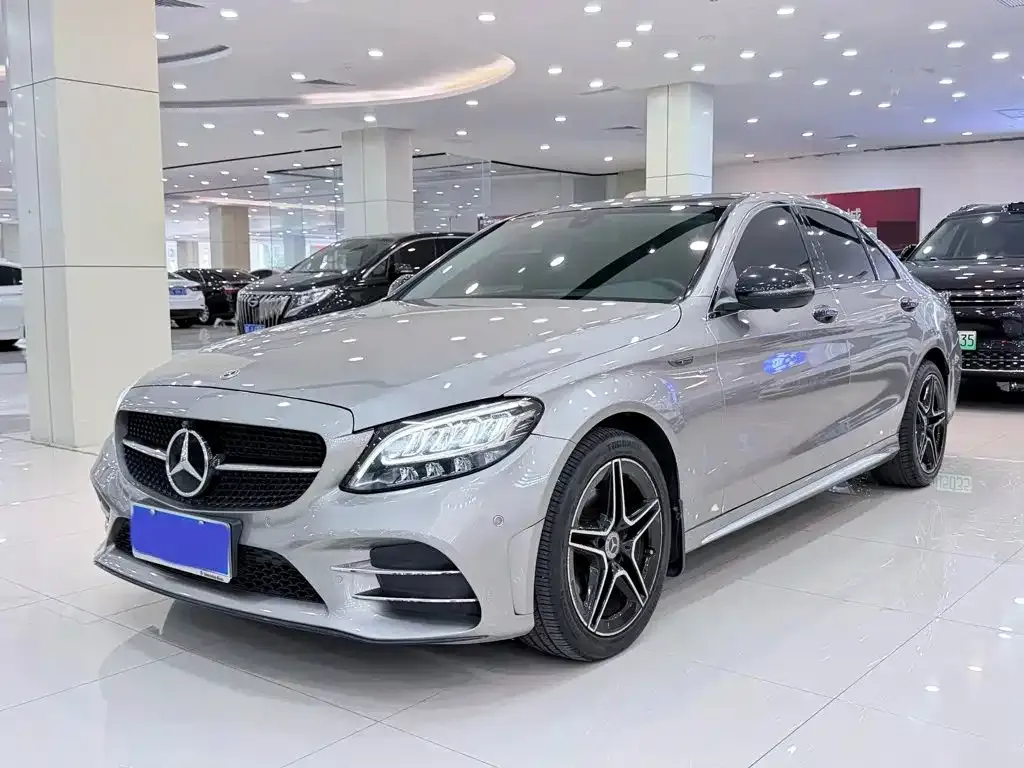 Mercedes-Benz C-Class — фото 1