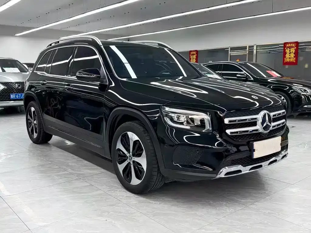 Mercedes-Benz GLB — фото 10