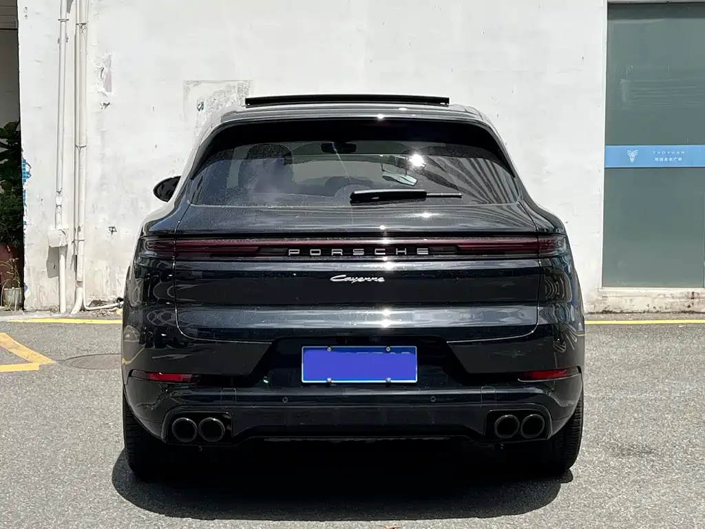 Porsche Cayenne — фото 10