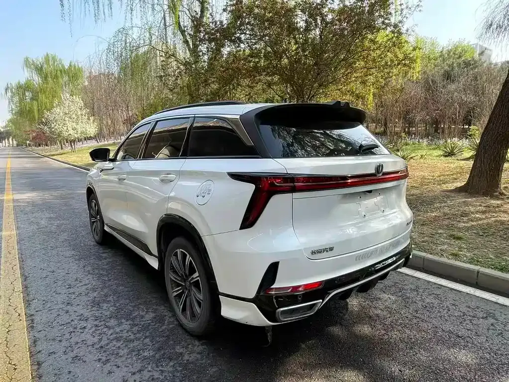 Changan CS75 PLUS — фото 10