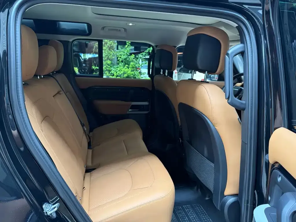 Land Rover Defender — фото 2