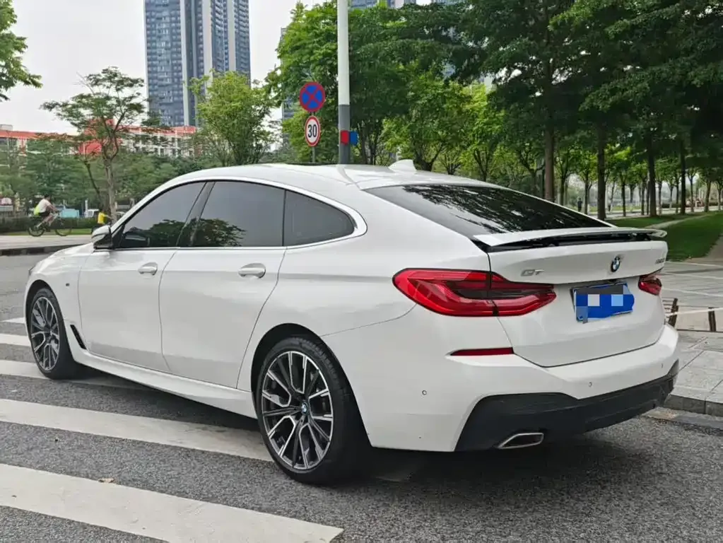 BMW 6 Series GT — фото 10