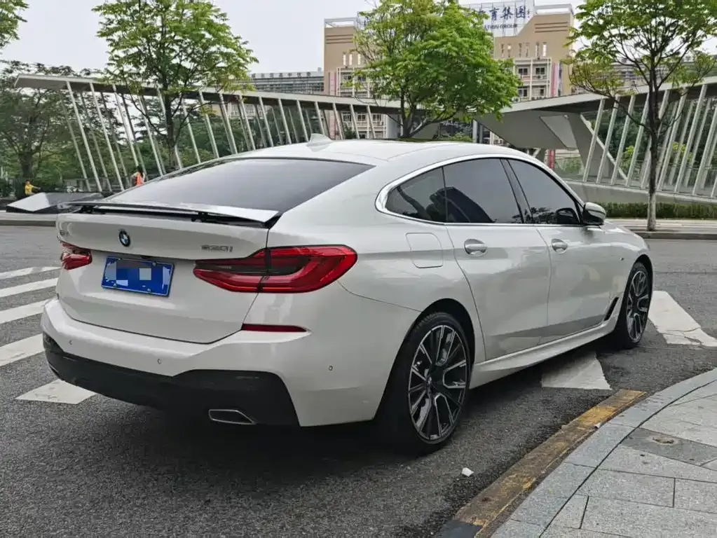 BMW 6 Series GT — фото 9